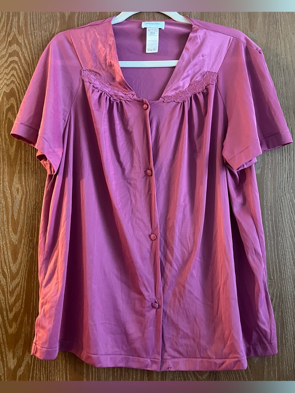 Vintage Vanity Fair button up sleep top large